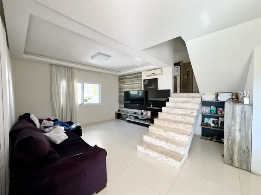 Casa Alto Padrão à Venda na Pedra Branca